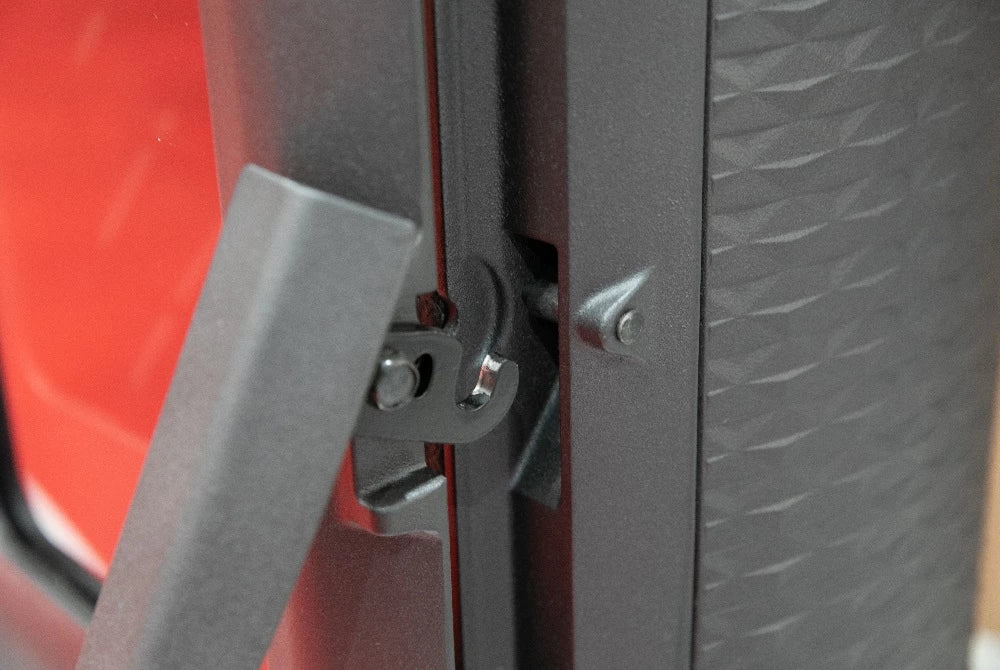 Designový litinový krb Plamen Tara – nezávislý na vzduchu v místnosti