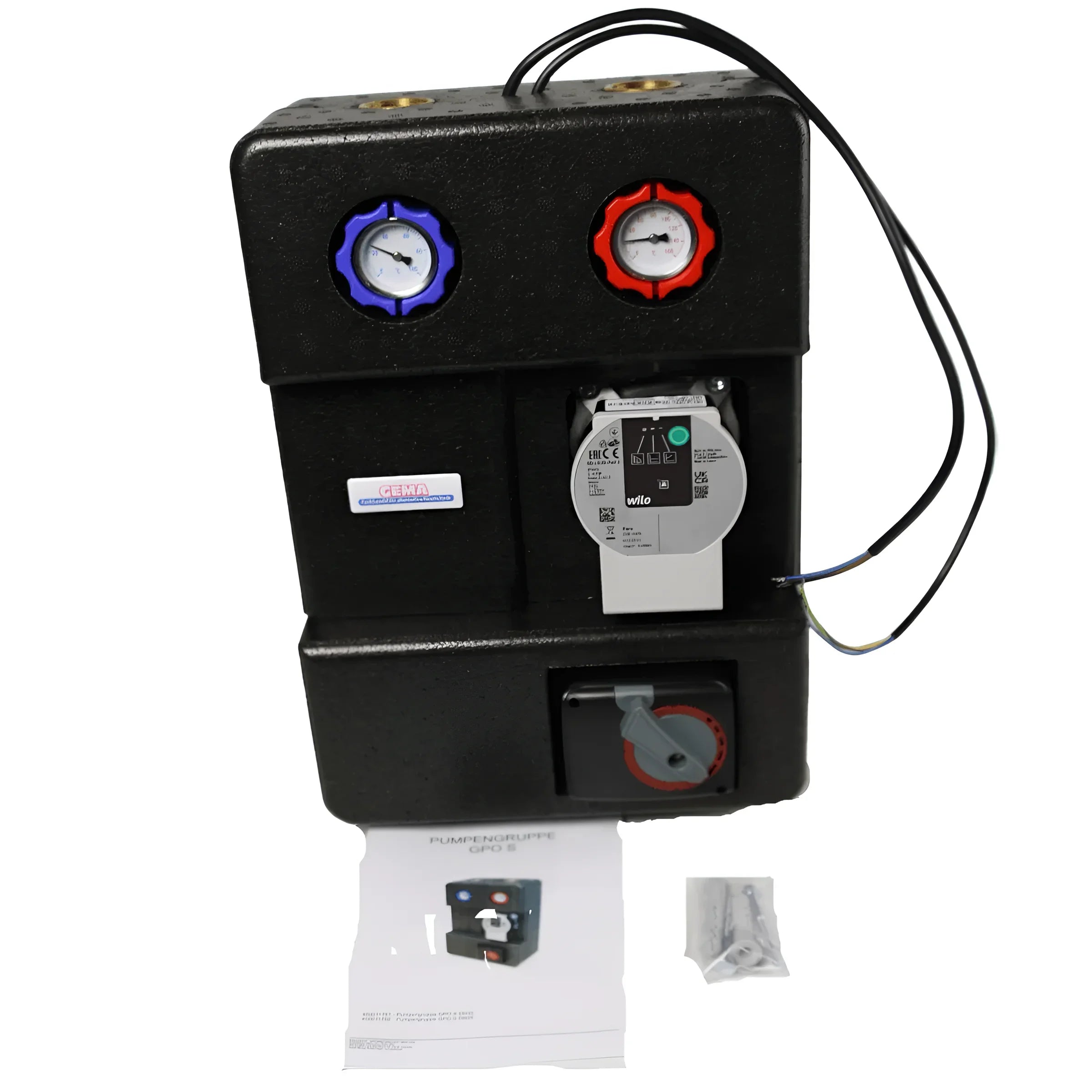 Schwarze Pumpenanlage mit Manifold, Messgeräten und elektrischen Komponenten